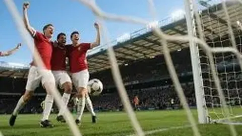 湖人迎战活塞，浓眉哥37分9篮板詹姆斯20分8助攻11抢断，连败三场势头不减