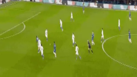 东北冰雪产业借亚冬会迈向腾飞2025-01-14